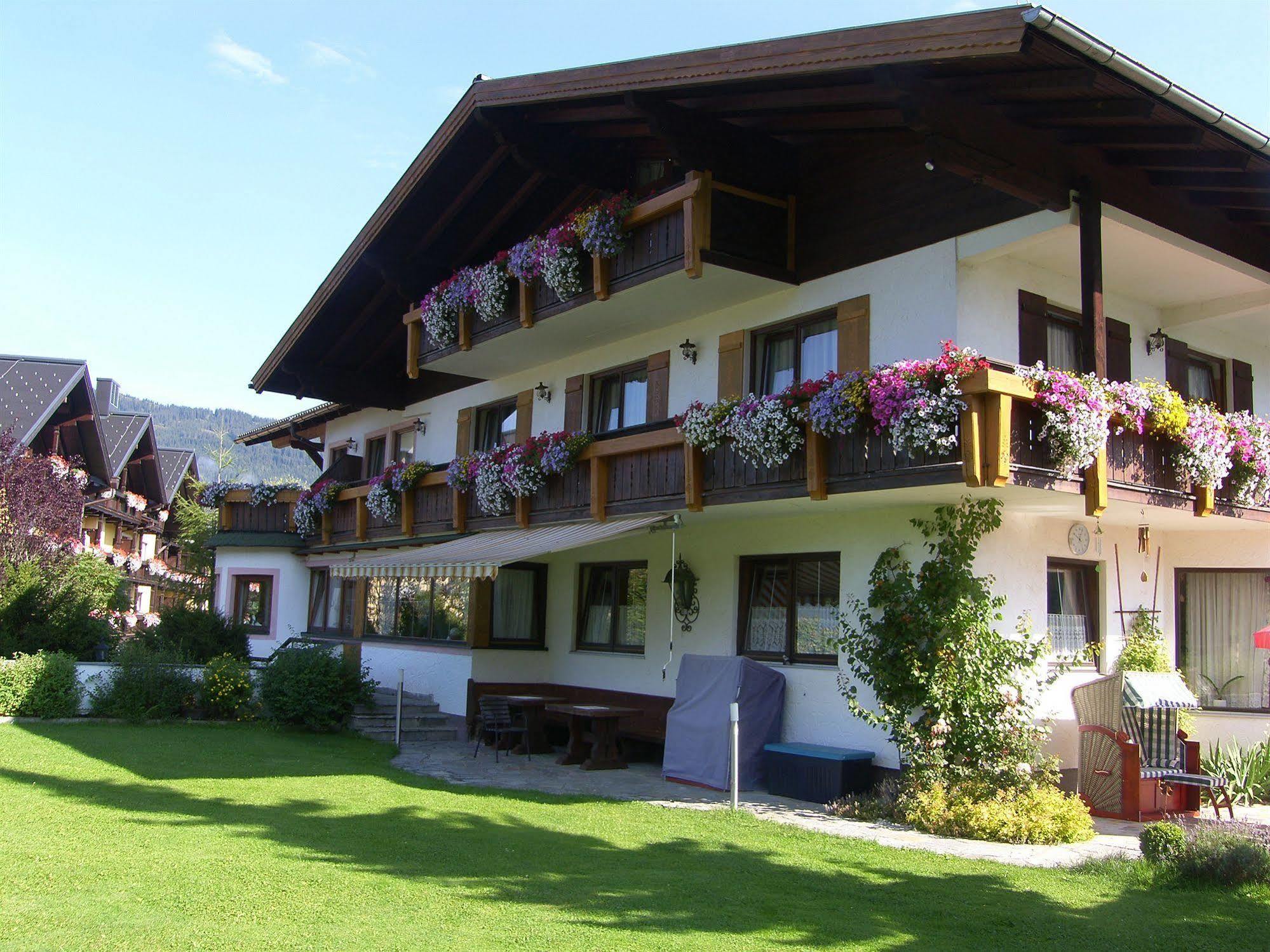 Gaestehaus Elisabeth Radstadt Exterior foto